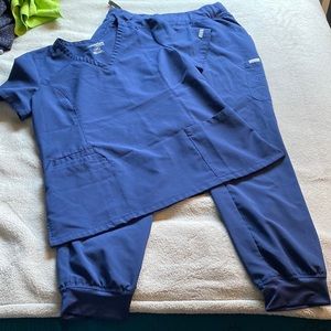 Maven Scrub set- Size Medium